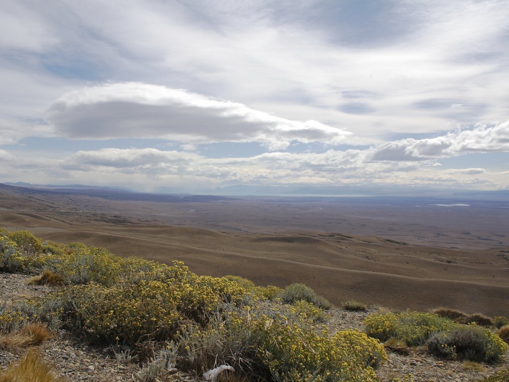 05-Scenery near El Calafate.jpg - Scenery near El Calafate